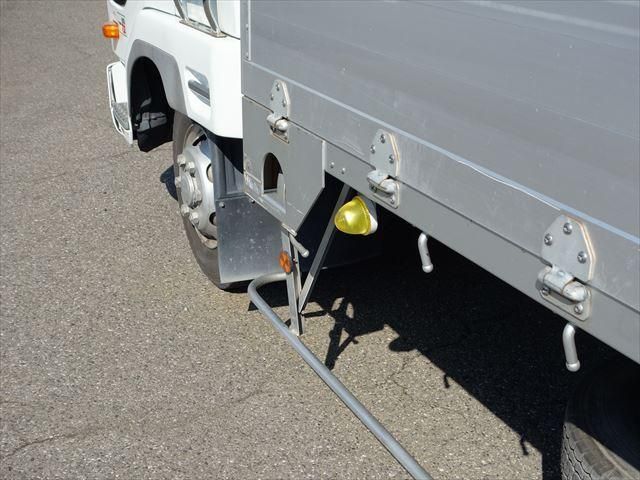 MITSUBISHI FUSOU FIGHTER 2013