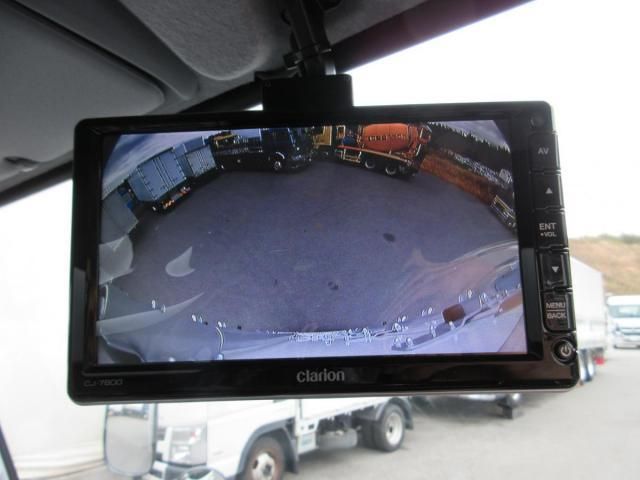 MITSUBISHI CANTER 2023