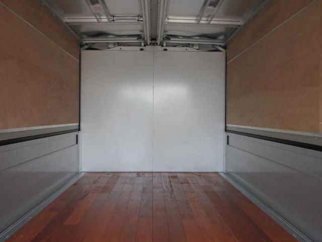 MITSUBISHI CANTER 2023