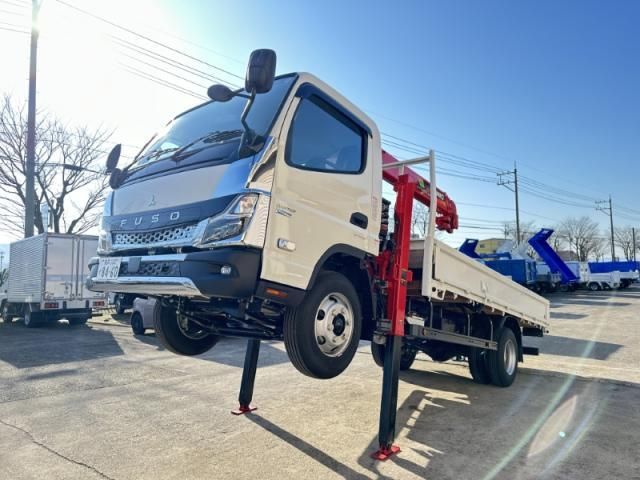 MITSUBISHI CANTER 2024