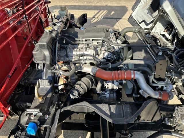 MITSUBISHI CANTER 2024