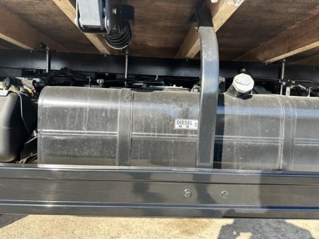 MITSUBISHI CANTER 2024