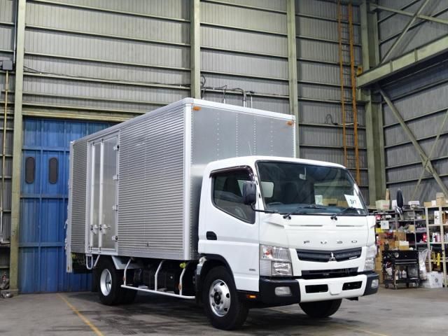 MITSUBISHI CANTER 2014
