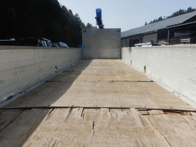 NISSAN DIESEL Quon 2014