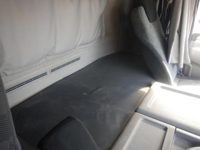 NISSAN DIESEL Quon 2014