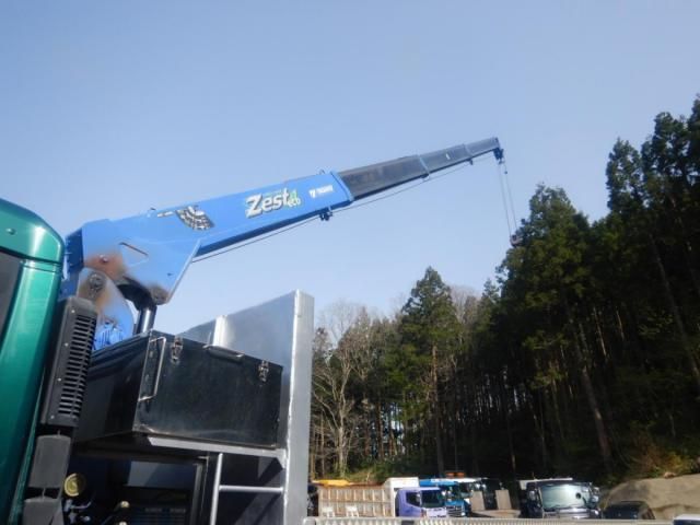 NISSAN DIESEL Quon 2014