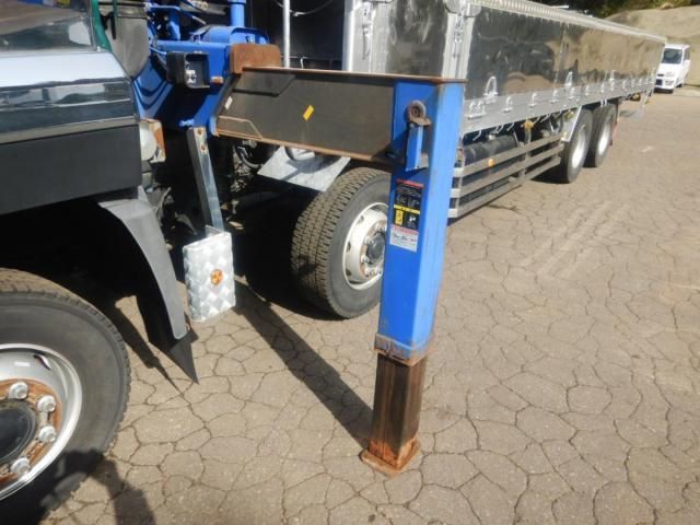 NISSAN DIESEL Quon 2014