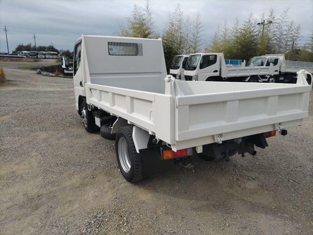 MITSUBISHI CANTER 2005