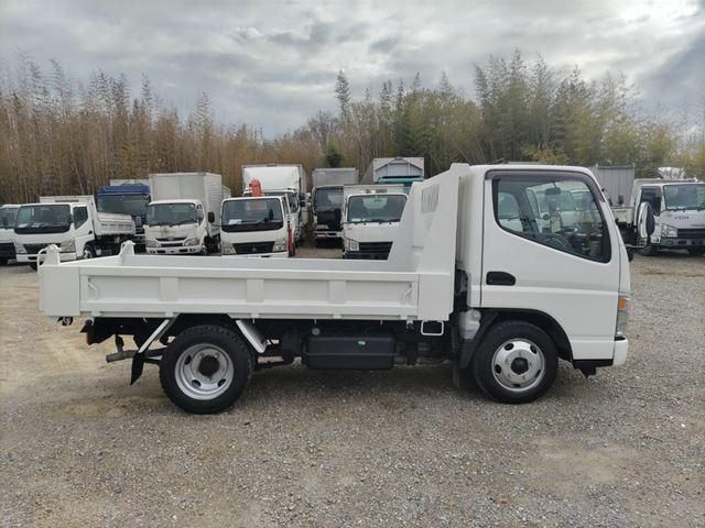 MITSUBISHI CANTER 2005