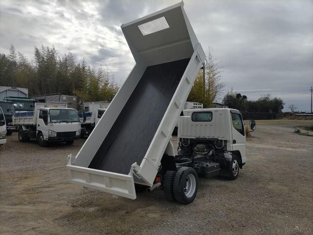 MITSUBISHI CANTER 2005