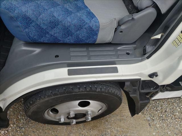 MITSUBISHI CANTER 2005