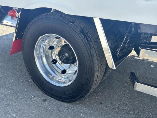 MITSUBISHI FUSOU FIGHTER 2023