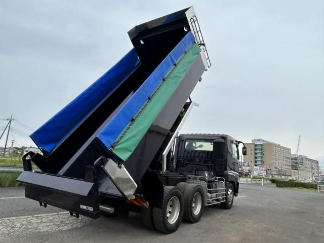 MITSUBISHI FUSOU SUPER GREAT 2013