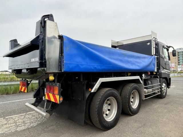 MITSUBISHI FUSOU SUPER GREAT 2013