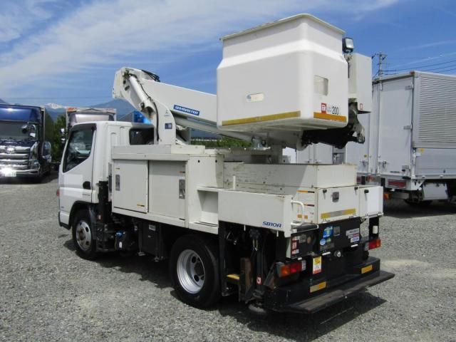 MITSUBISHI CANTER 2017