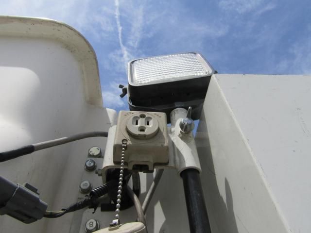 MITSUBISHI CANTER 2017