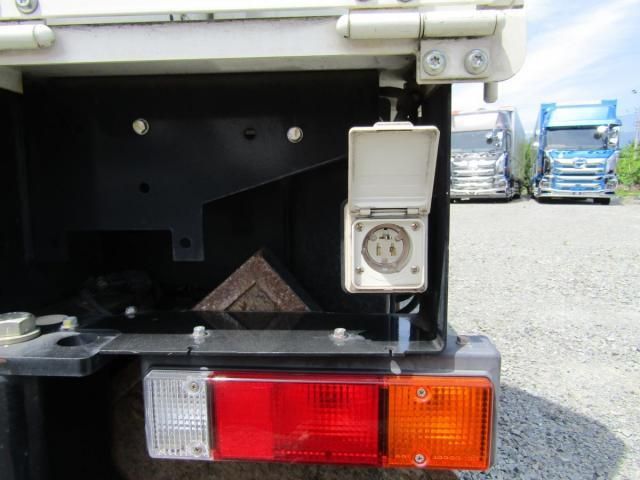 MITSUBISHI CANTER 2017