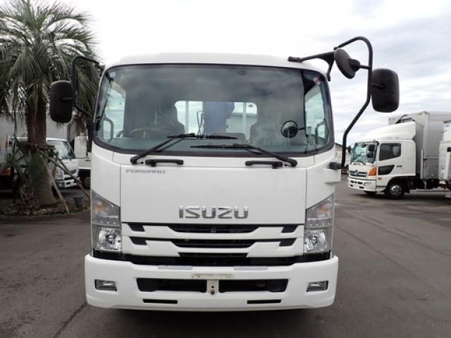 ISUZU FORWARD 2016
