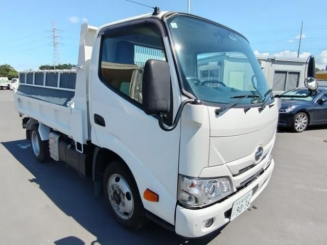 HINO DUTRO 2020
