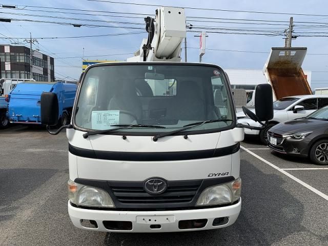 TOYOTA DYNA 2010