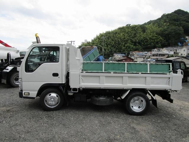 ISUZU ELF 2011