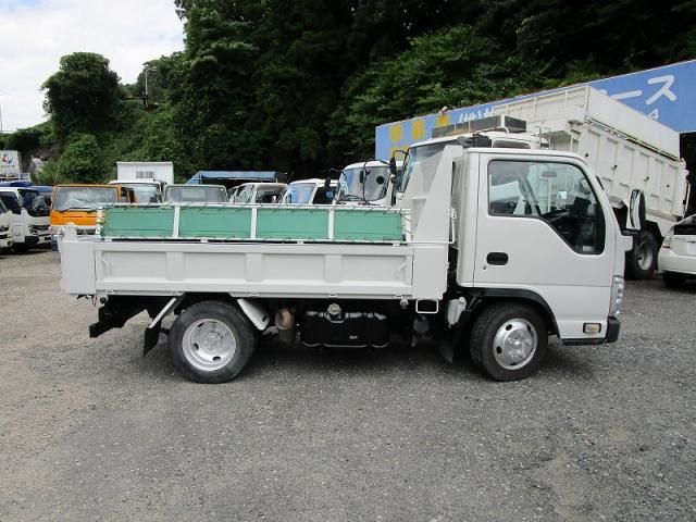 ISUZU ELF 2011