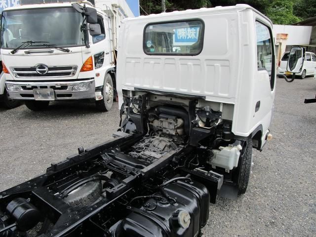 ISUZU ELF 2011
