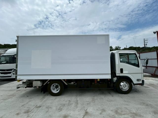 ISUZU ELF 2017