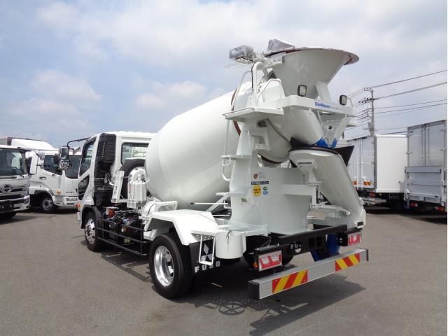 MITSUBISHI FUSOU FIGHTER 2023