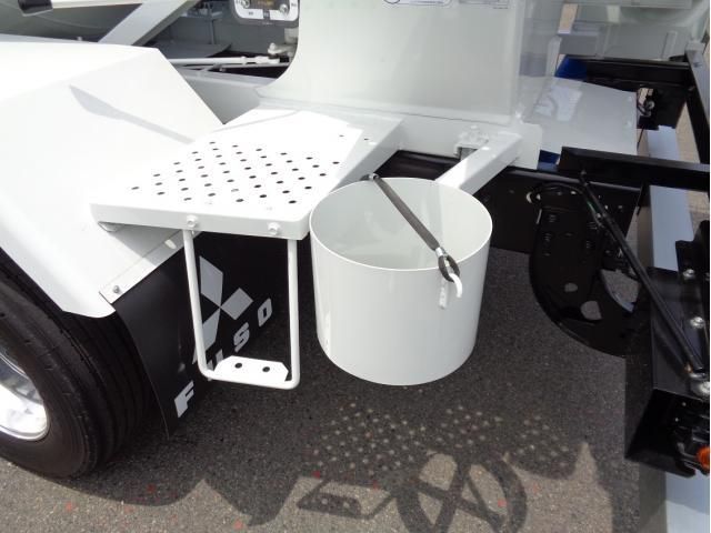 MITSUBISHI FUSOU FIGHTER 2023