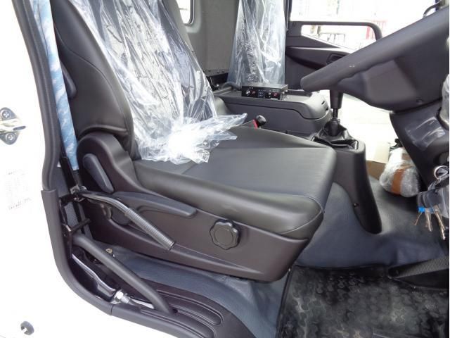 MITSUBISHI FUSOU FIGHTER 2023