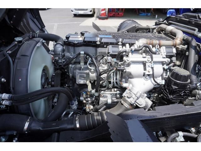 MITSUBISHI FUSOU FIGHTER 2024