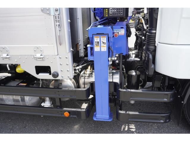 MITSUBISHI FUSOU FIGHTER 2024