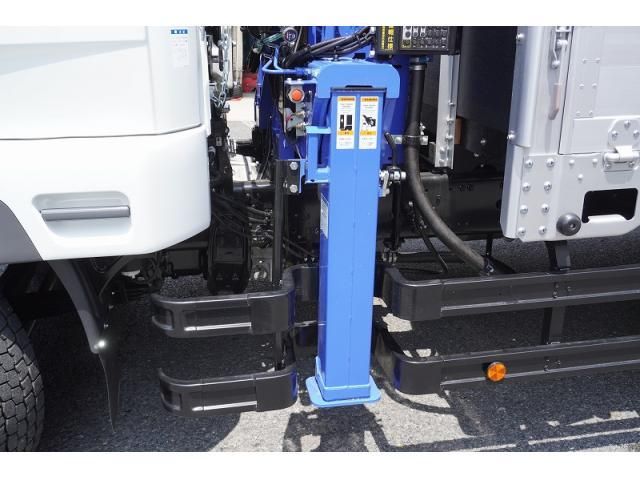 MITSUBISHI FUSOU FIGHTER 2024