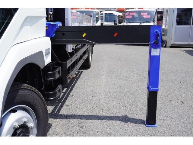 MITSUBISHI FUSOU FIGHTER 2024