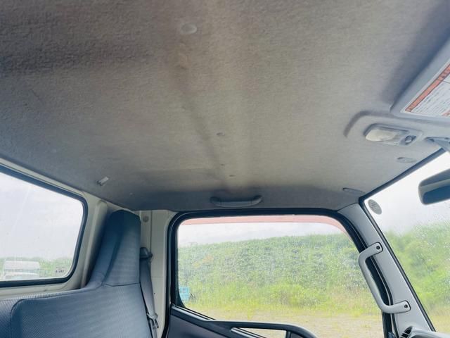 MITSUBISHI CANTER 2012