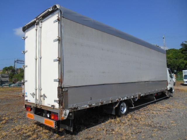 MITSUBISHI FUSOU FIGHTER 2011