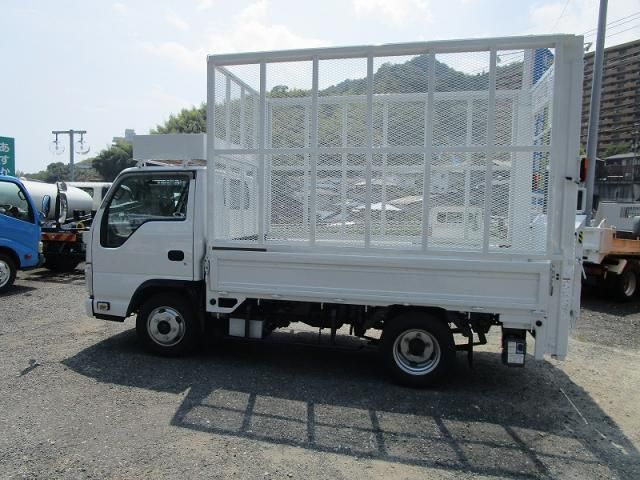 ISUZU ELF 2012