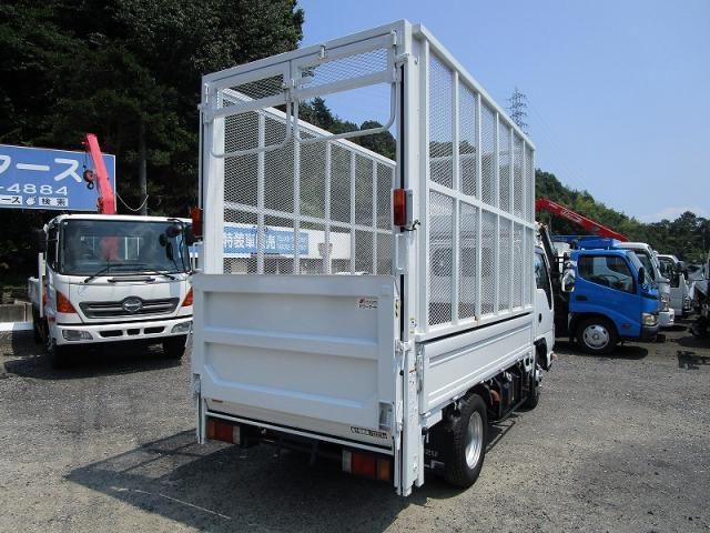 ISUZU ELF 2012