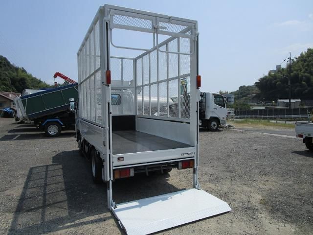 ISUZU ELF 2012