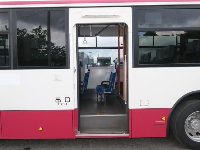 MITSUBISHI FUSOU AERO Star 2019