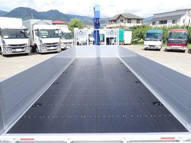 MITSUBISHI FUSOU FIGHTER 2024