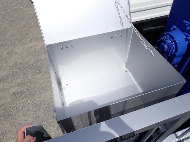 MITSUBISHI FUSOU FIGHTER 2024