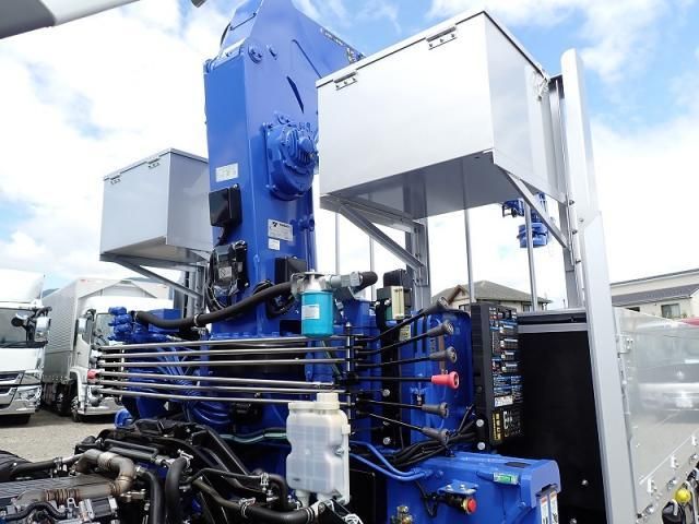 MITSUBISHI FUSOU FIGHTER 2024