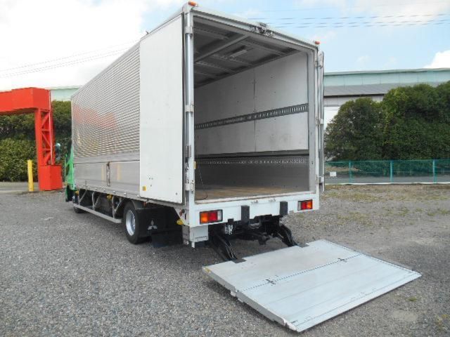 MITSUBISHI FUSOU FIGHTER 2018