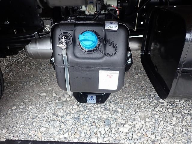 MITSUBISHI CANTER 2024