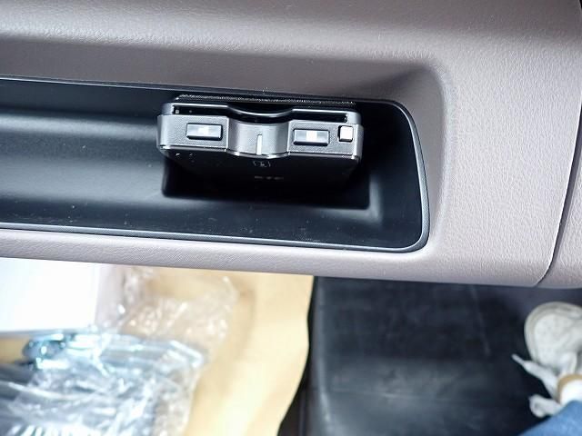 MITSUBISHI CANTER 2024