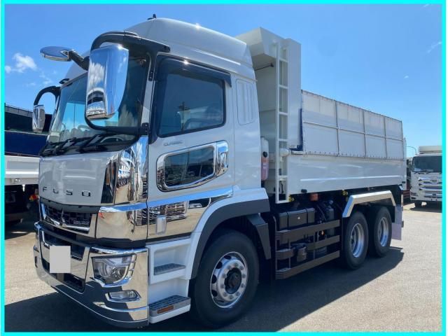 MITSUBISHI FUSOU SUPER GREAT 2023