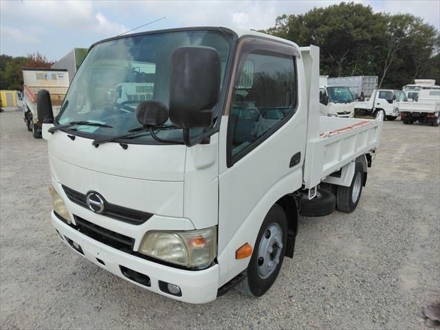 HINO DUTRO 2012