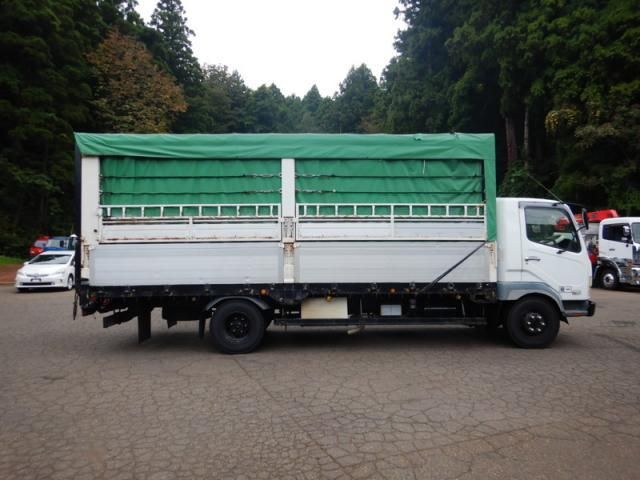 MITSUBISHI FUSOU FIGHTER 2003